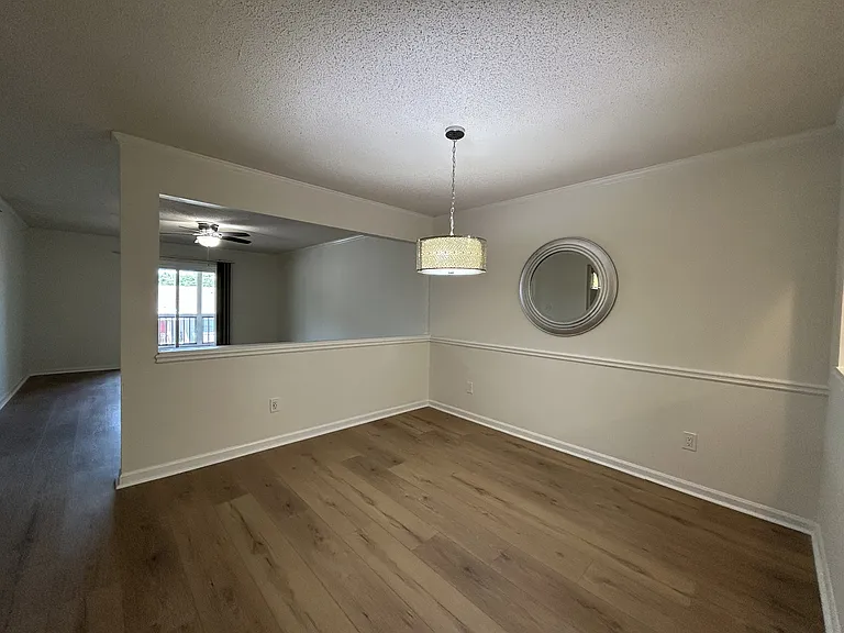 2505 W Broad St #222 — Photo 3