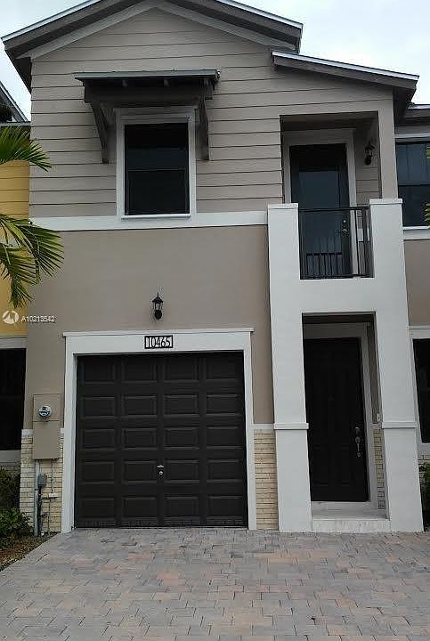 1st image of 10465 NW 61st St