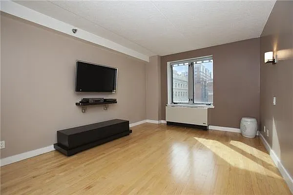 Rented by Space Marketing Shop | media 25