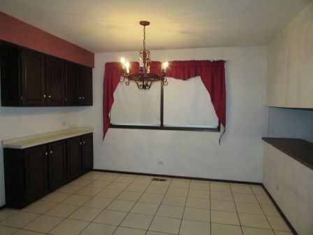 5th image of 654 E 166th St