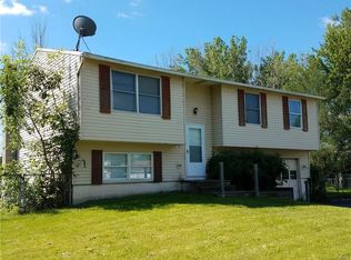 105 Siler Cir, Minoa, NY 13116
