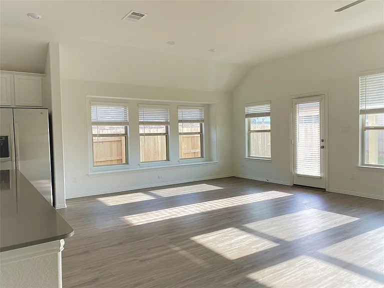 1309 Terrace View Dr — Photo 10