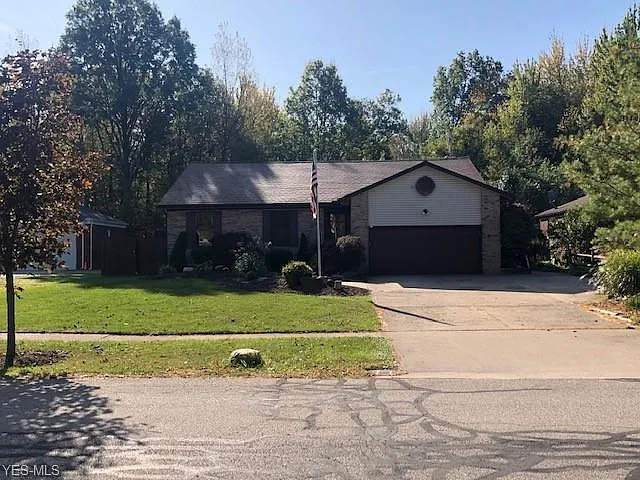 37233 Carleen Ave photo 1