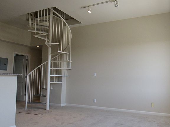 2nd image of 2418 20th Ave APT 102