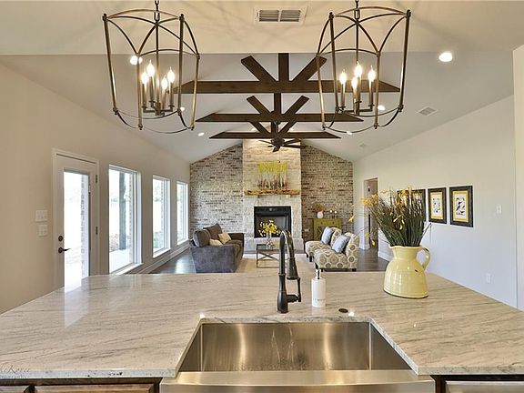 3rd image of 233 Contera Ct