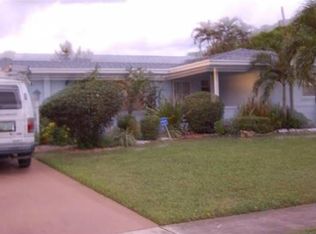 1569 40th St, West Palm Beach, FL 33407