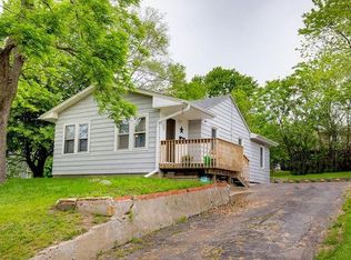 107 Fulton Dr, Des Moines, IA 50315