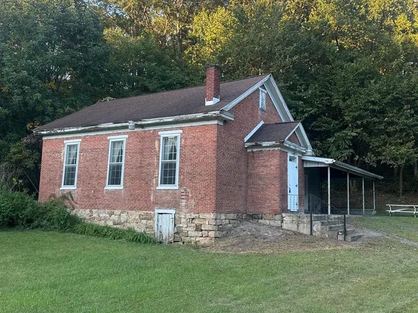 320 Locust Run Rd, Thompsontown, PA 17094