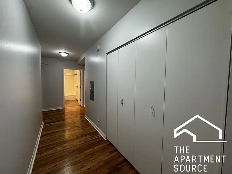 1467 W Fargo Ave #303 — Photo 6
