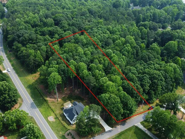 7233 Static Way, Sherrills Ford, NC 28673