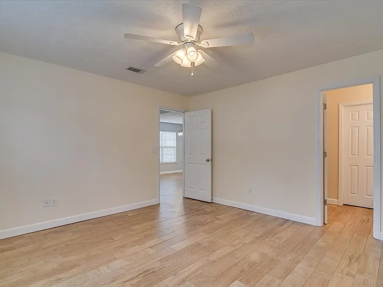 969 Cammaron Way — Photo 23
