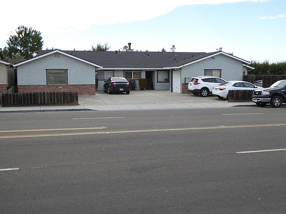 2nd image of 1360 Memorial Dr