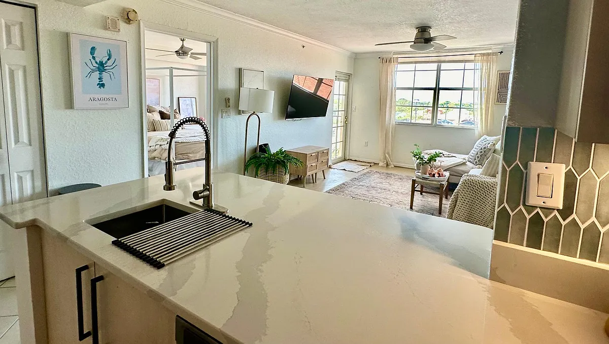 Building Photo - 1801 N Flagler Dr #718