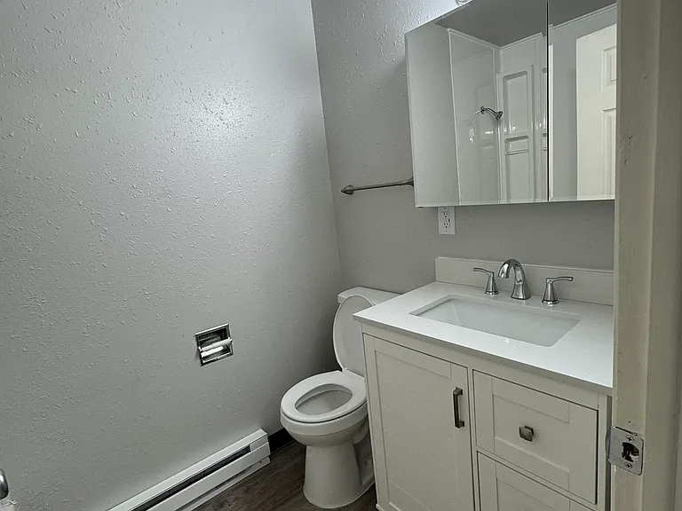 2405 W 2nd Ave #23 — Photo 9