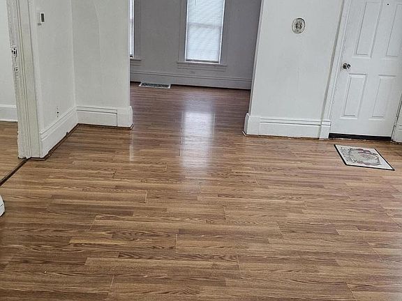 4th image of 1759 Hill STREET