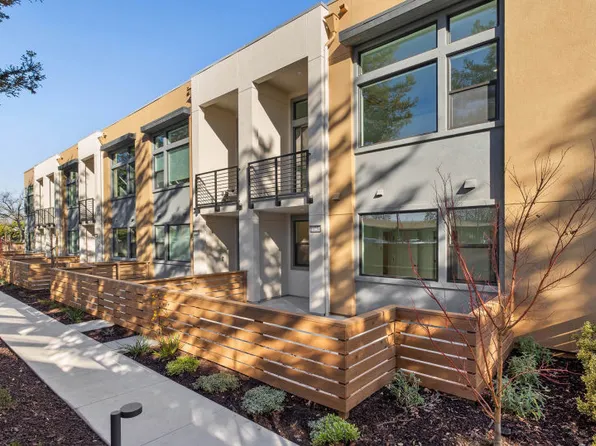 10730 Elm Cir, Saratoga, CA 95070