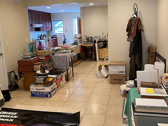 2nd image of 238 Grant Ave Floor 1