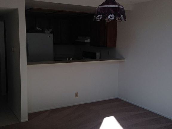 3rd image of 8972 Aberdare St