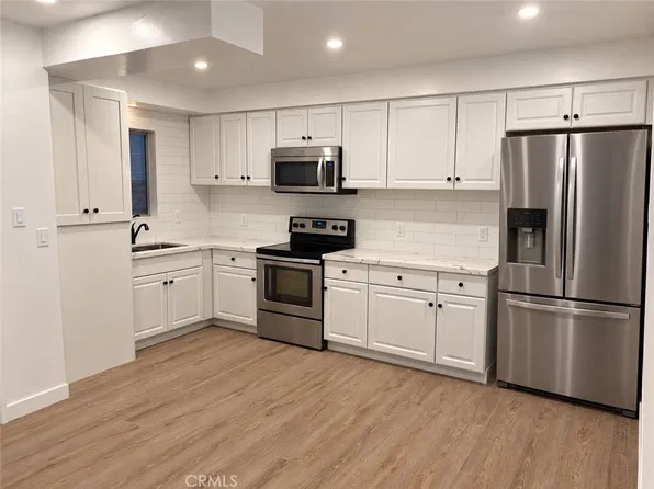 810 Edgewood St Unit 202, Inglewood, CA 90302
