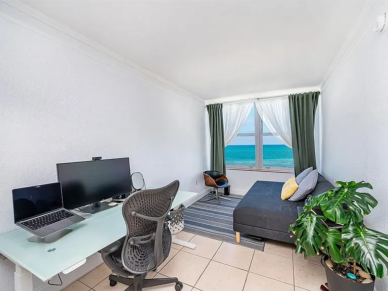2899 Collins Ave #833 — Photo 8