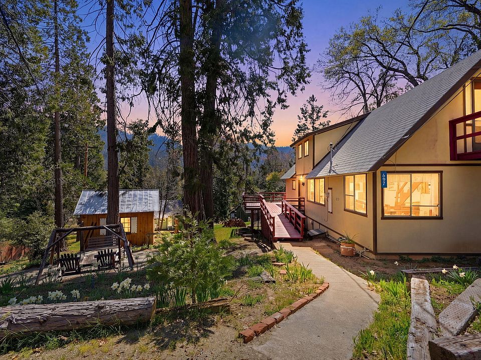 1st image of 697 Loop Drive