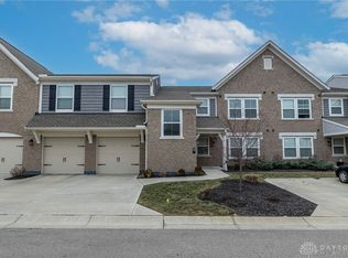 128 Old Pond Rd, Springboro, OH 45066
