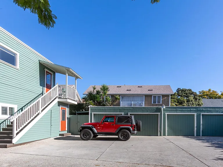 333 W Ortega St — Photo 7
