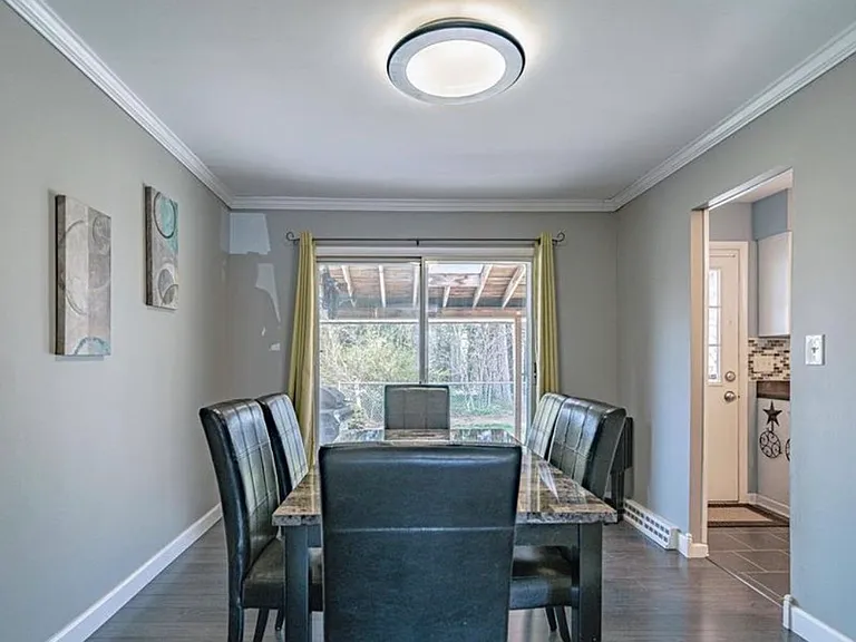 5727 Greens Dr — Photo 7