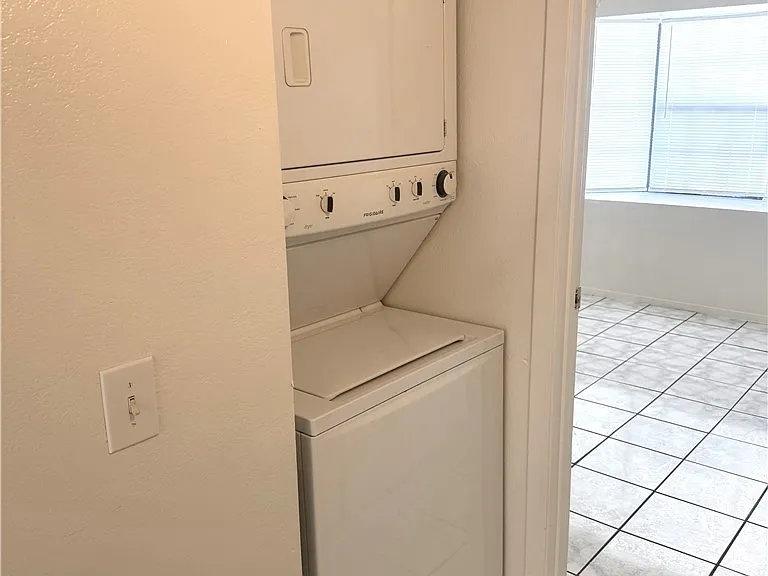 5064 Jeffreys St #201 — Photo 18