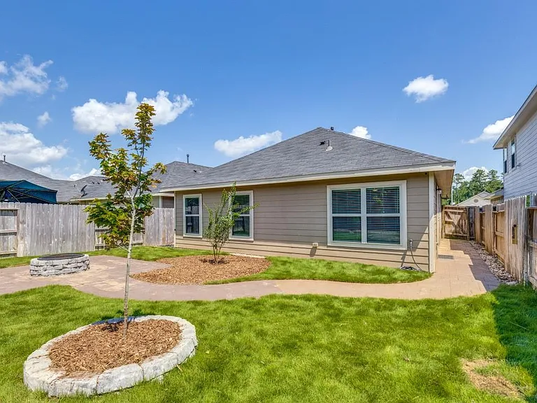 1235 Blue Hazel Ct — Photo 22