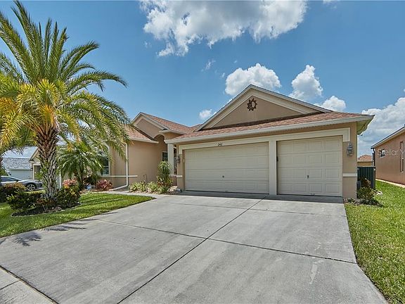 3rd image of 242 Grand Reserve Dr
