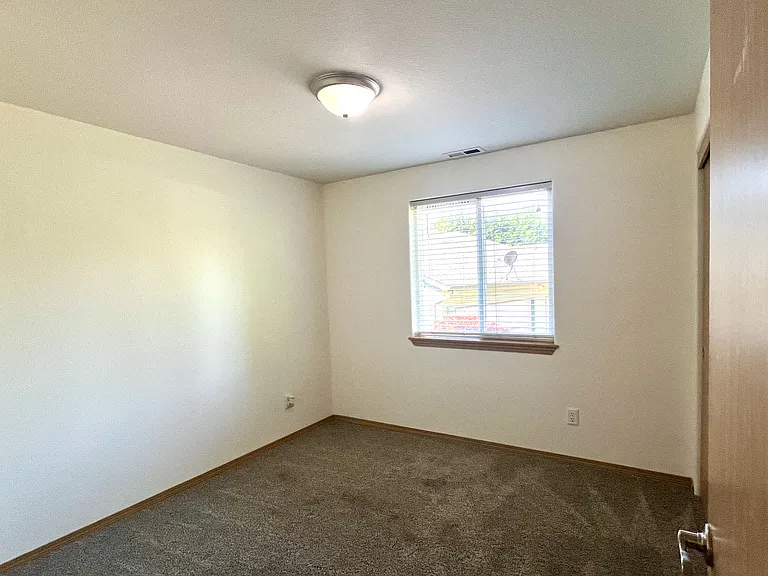 15317 NE 181st St #A — Photo 7