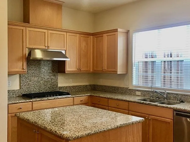 7089 Hyacinthus Ln — Photo 6
