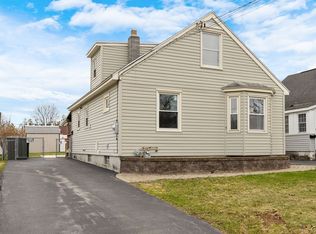 352 Roxford Rd N, Syracuse, NY 13208