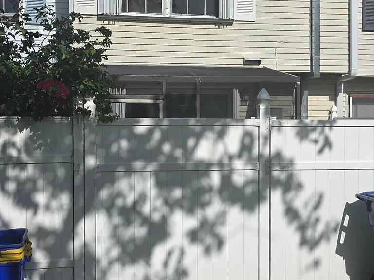 407 Georgian Park Dr — Photo 8