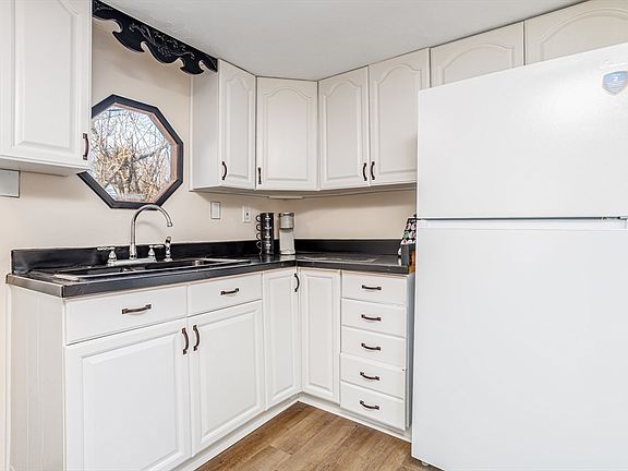 3rd image of 18 Maple St #14