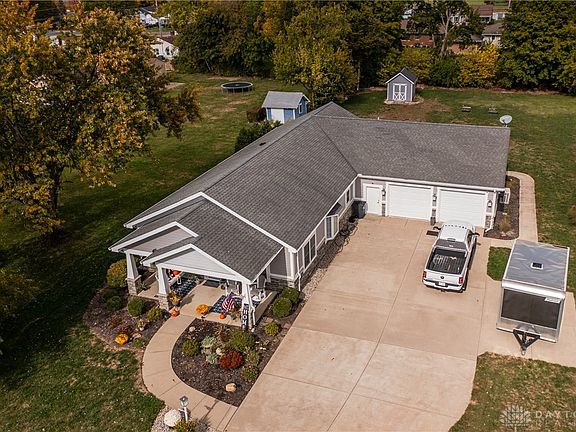 2nd image of 119 Blue Pride Dr