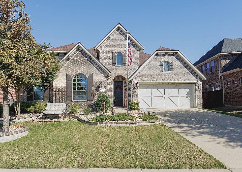 1st image of 107 Lantana Ln