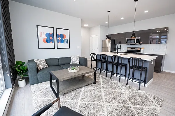 2 bed, 750 sqft, $1,950 — Photo 4