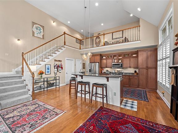 5th image of 19726 Chagrin Blvd
