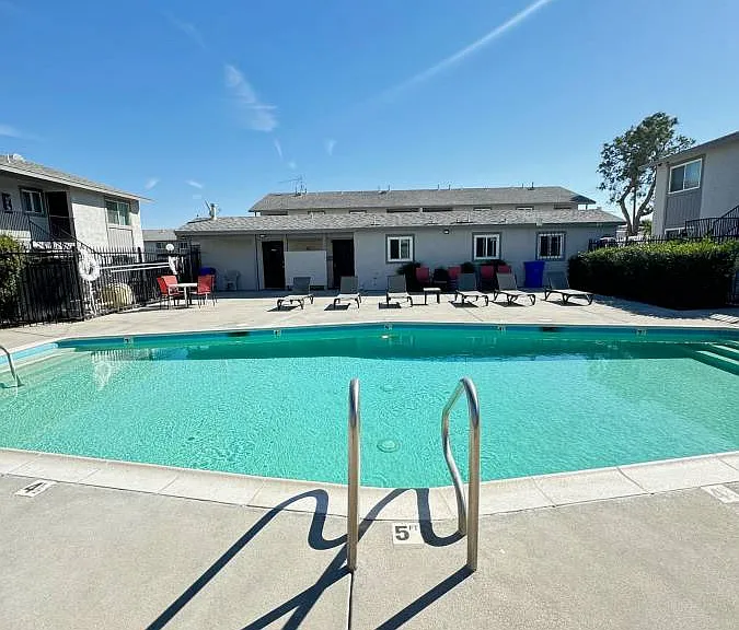 Northport Apartments — Photo 10