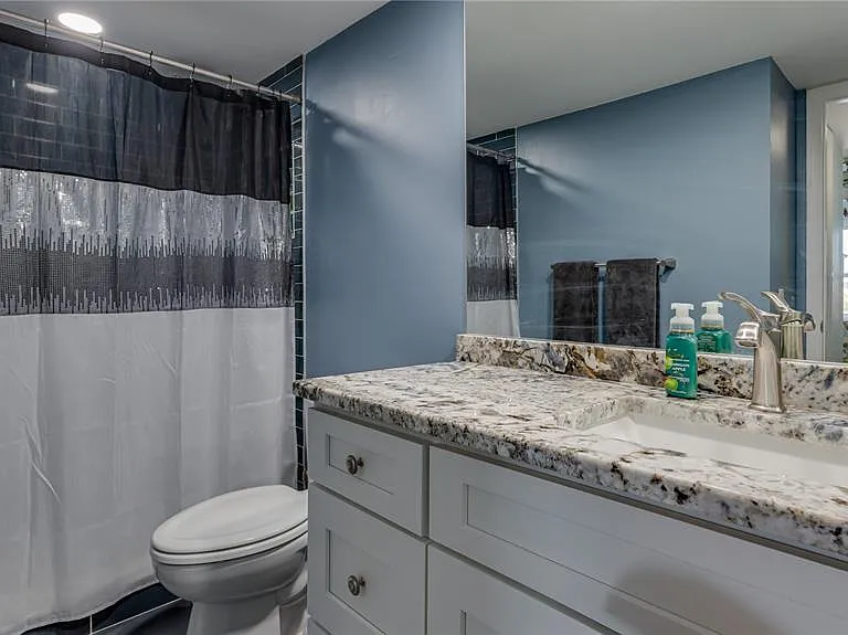 4900 Brittany Dr S #411 — Photo 31