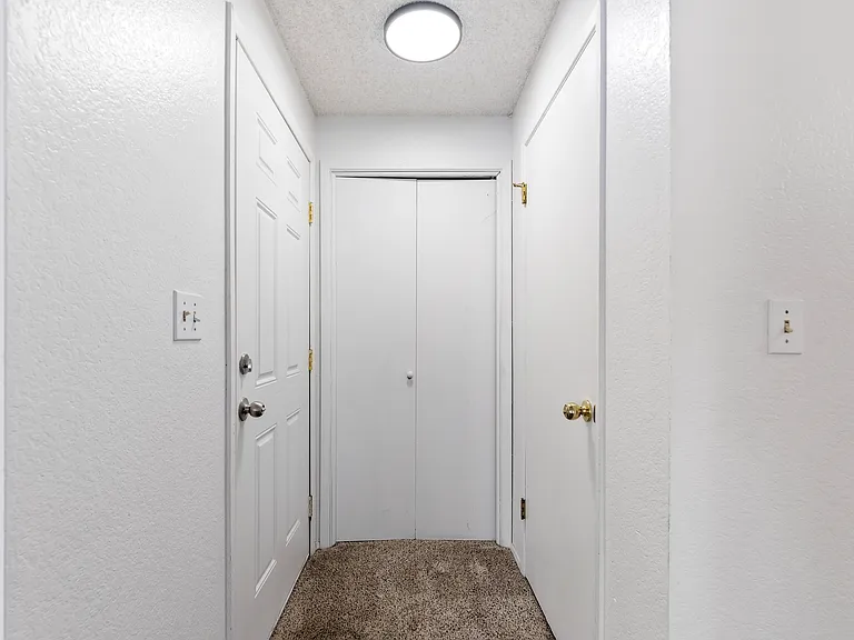 2052 S Leadville Ave — Photo 6
