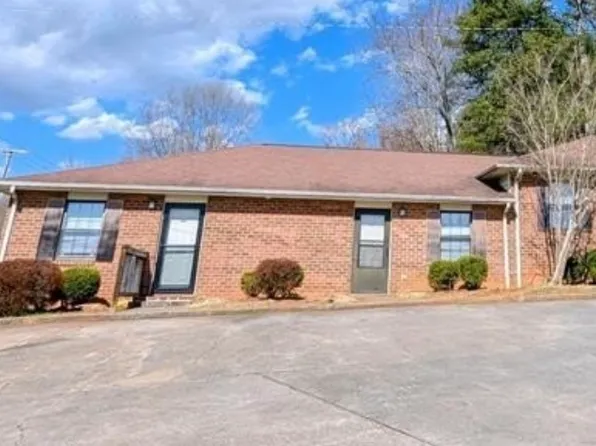 700 Barrows Mill Rd, Martinsville, VA