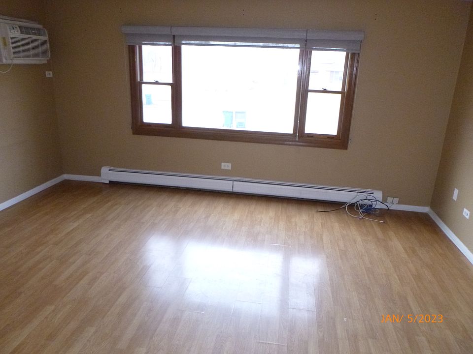 355 Park St Bensenville IL Zillow