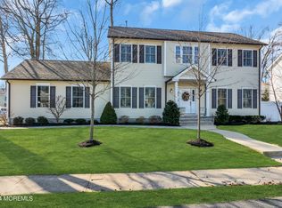 978 Leonardville Rd, Atlantic Highlands, NJ 07716