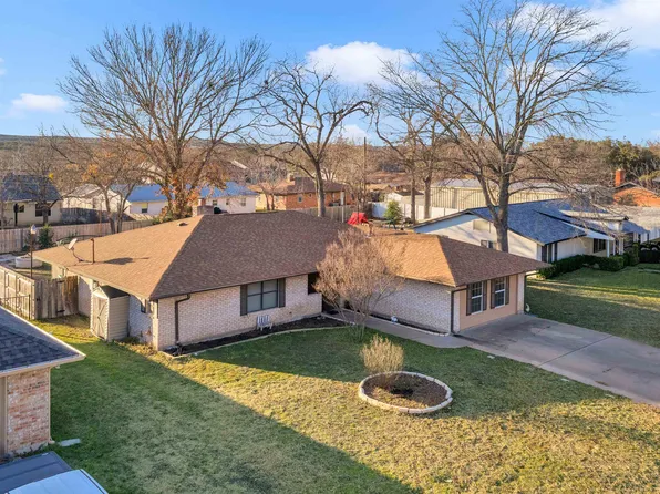 213 Corder Ln, Burnet, TX 78611