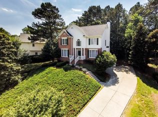 1019 Deer Hollow Dr, Woodstock, GA