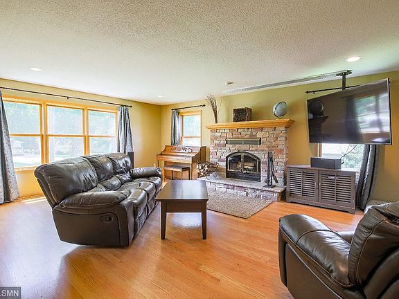 5th image of 1381 Kohlman Ave