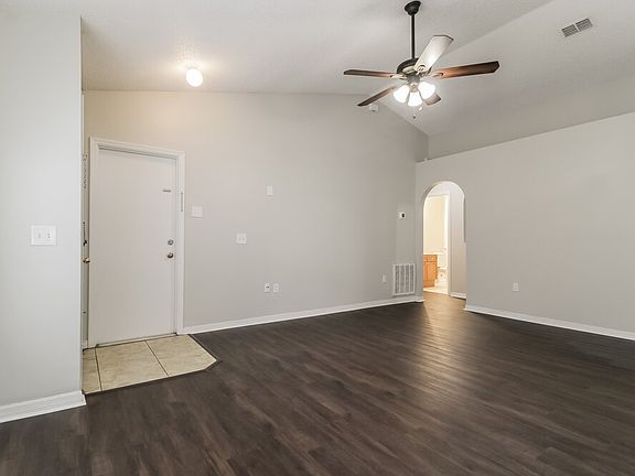 3rd image of 12738 Parkbury Dr
